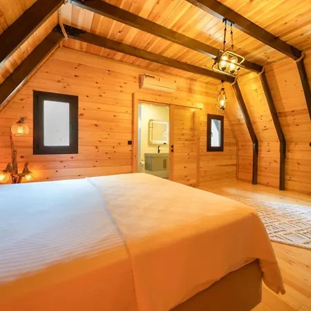 Bubo Bed & Breakfast 4*